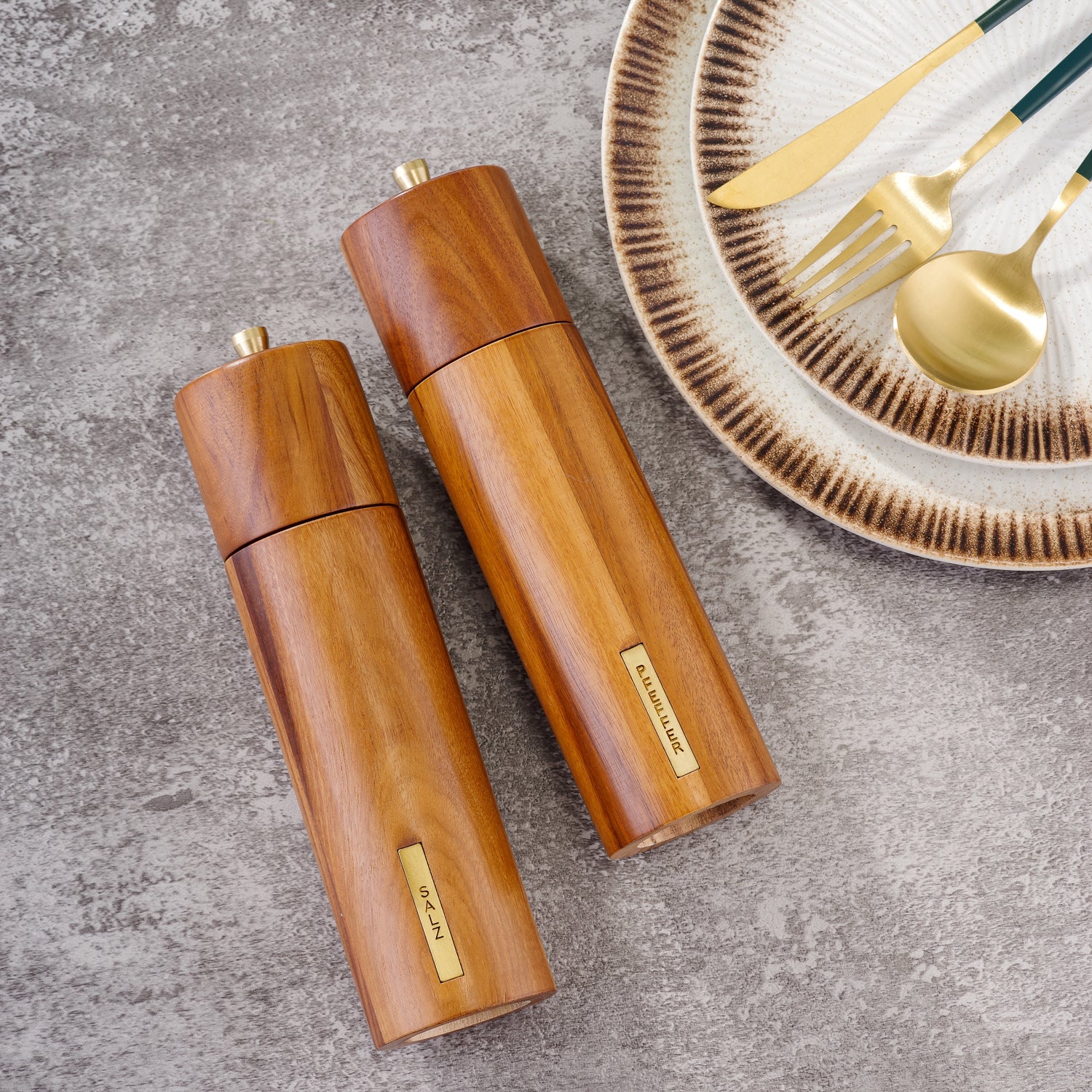 Salt & Pepper Grinder Set